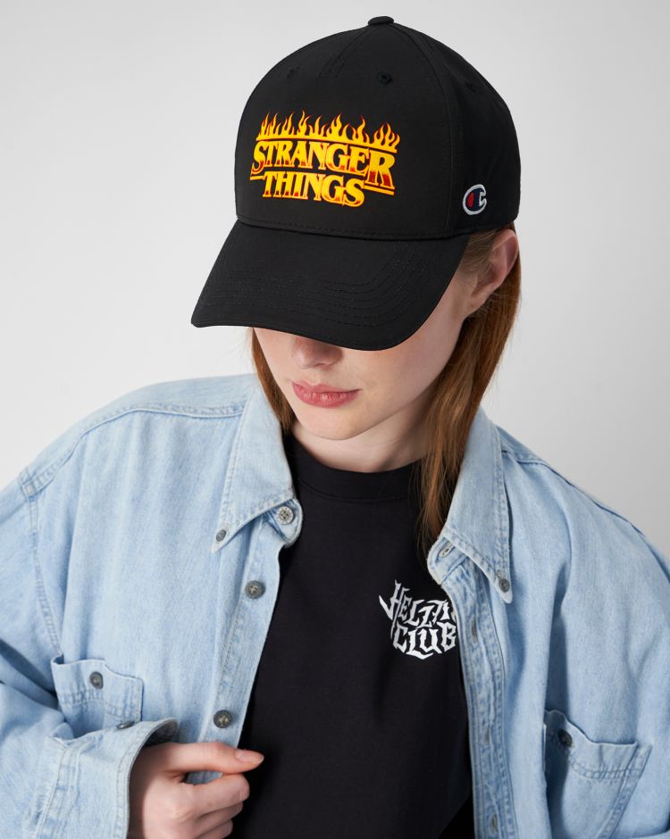 Champion x Stranger Things Cappellino Nero