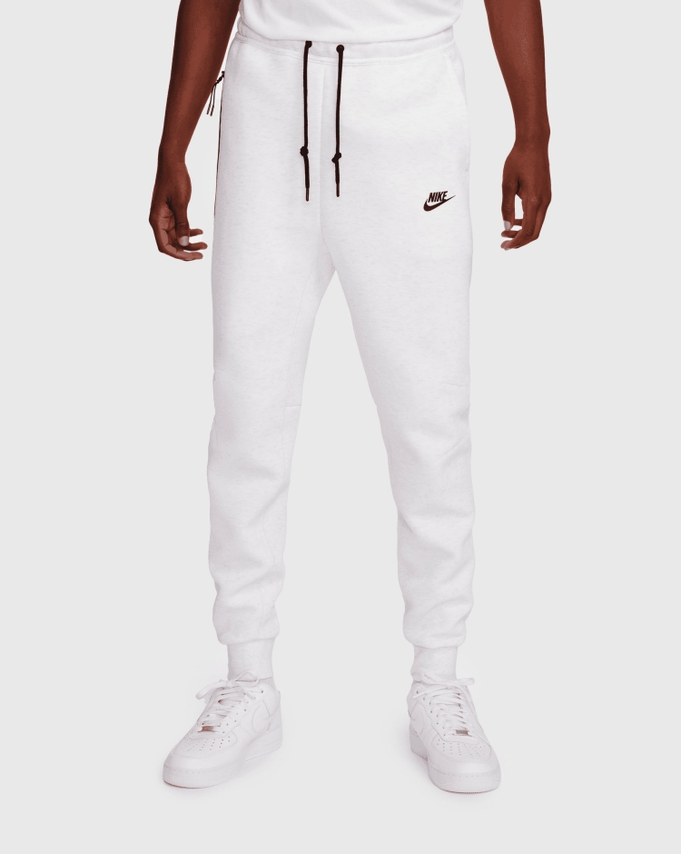 Nike Tech Fleece Pantaloni jogger Slim Fit Bianco Uomo
