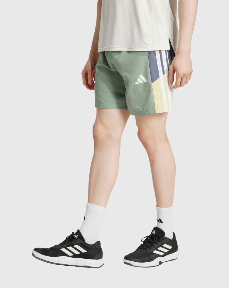 Short Train Essential Seasonal Colorblock Verde Uomo