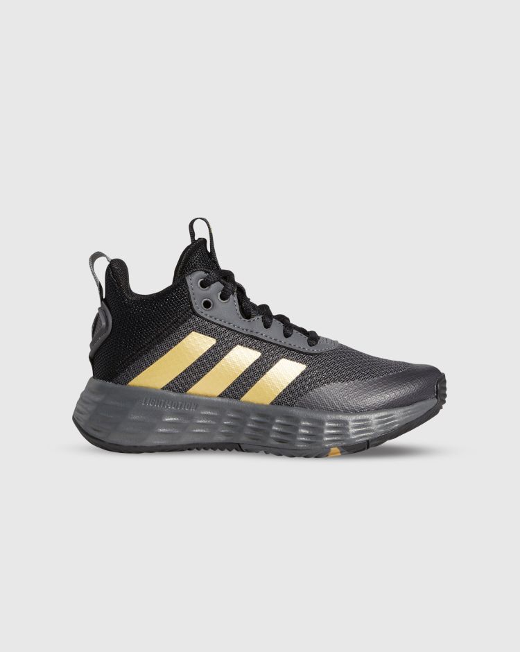 Abbigliamento e scarpe da basket Adidas