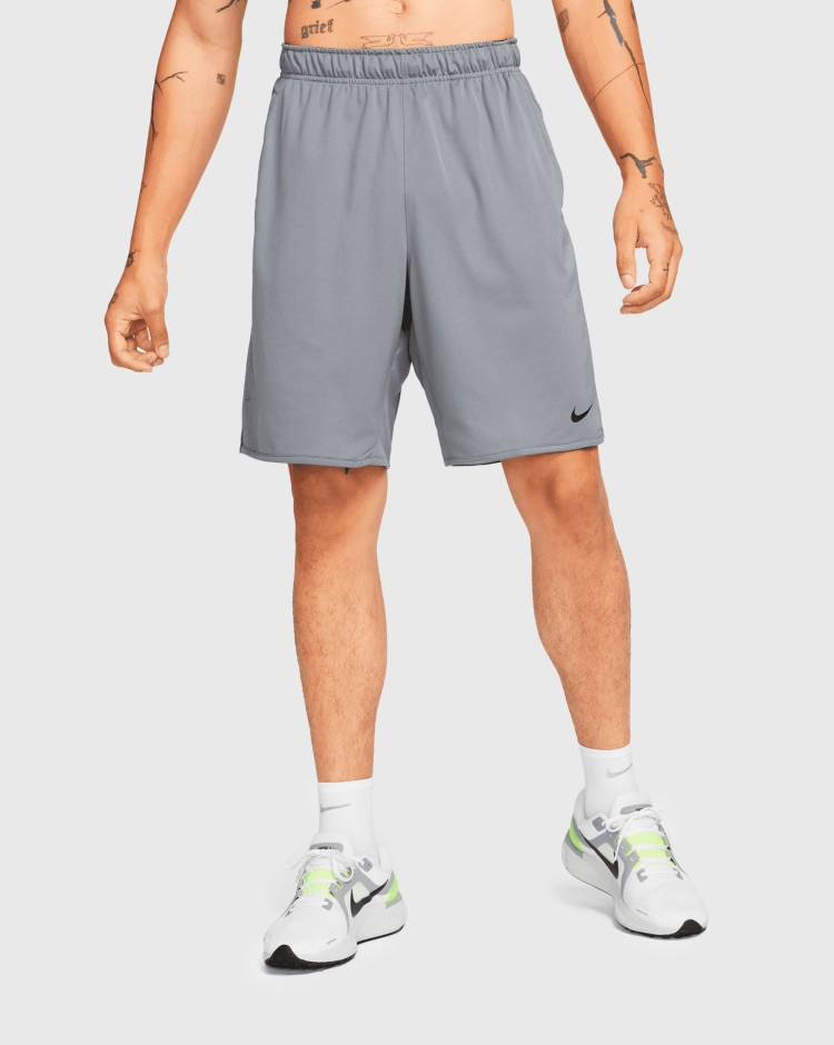 Nike Totality Shorts Dri-FIT 23 cm Grigio Uomo