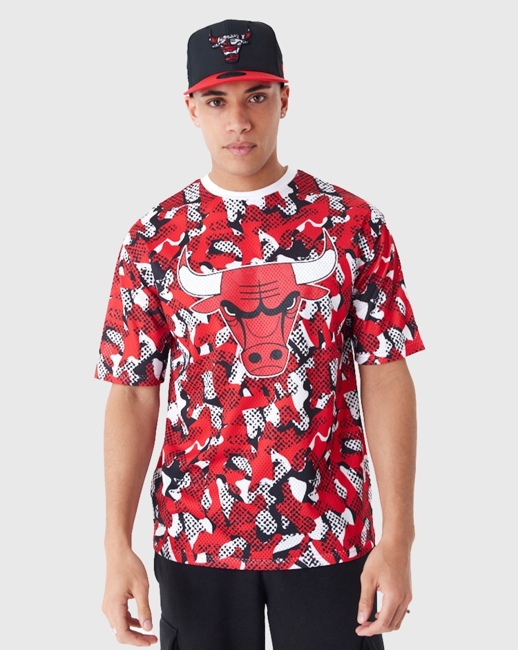 New Era NBA T-Shirt Chicago Bulls Oversize Camo Rosso Uomo